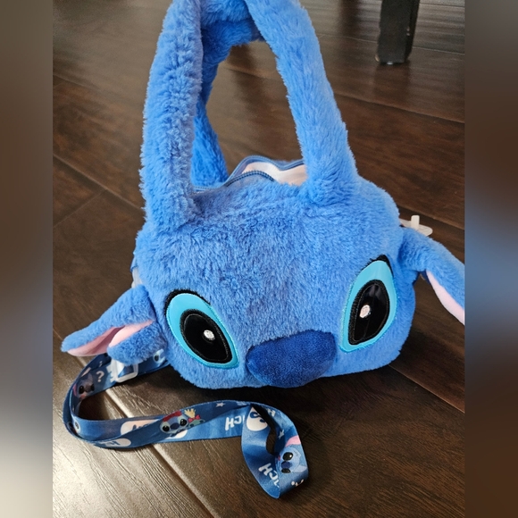 STITCH Crossbody Bag and Keychains - Picture 3 of 7